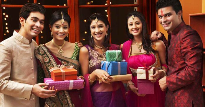 Diwali Gift Ideas Under 1000 For Family, Friends, And Relatives